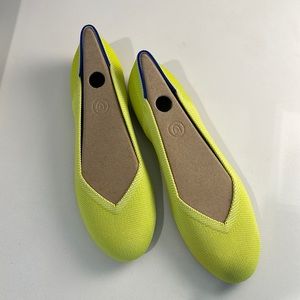 lemon lime bright yellow Rothy’s Size 8.5 brand new with box NO LONGER sold